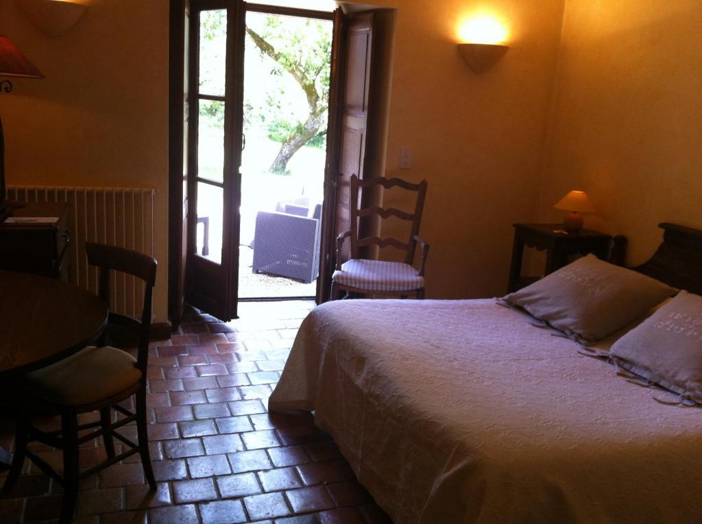 Le Hameau De Barboron Hotel Savigny les Beaune Ruang foto
