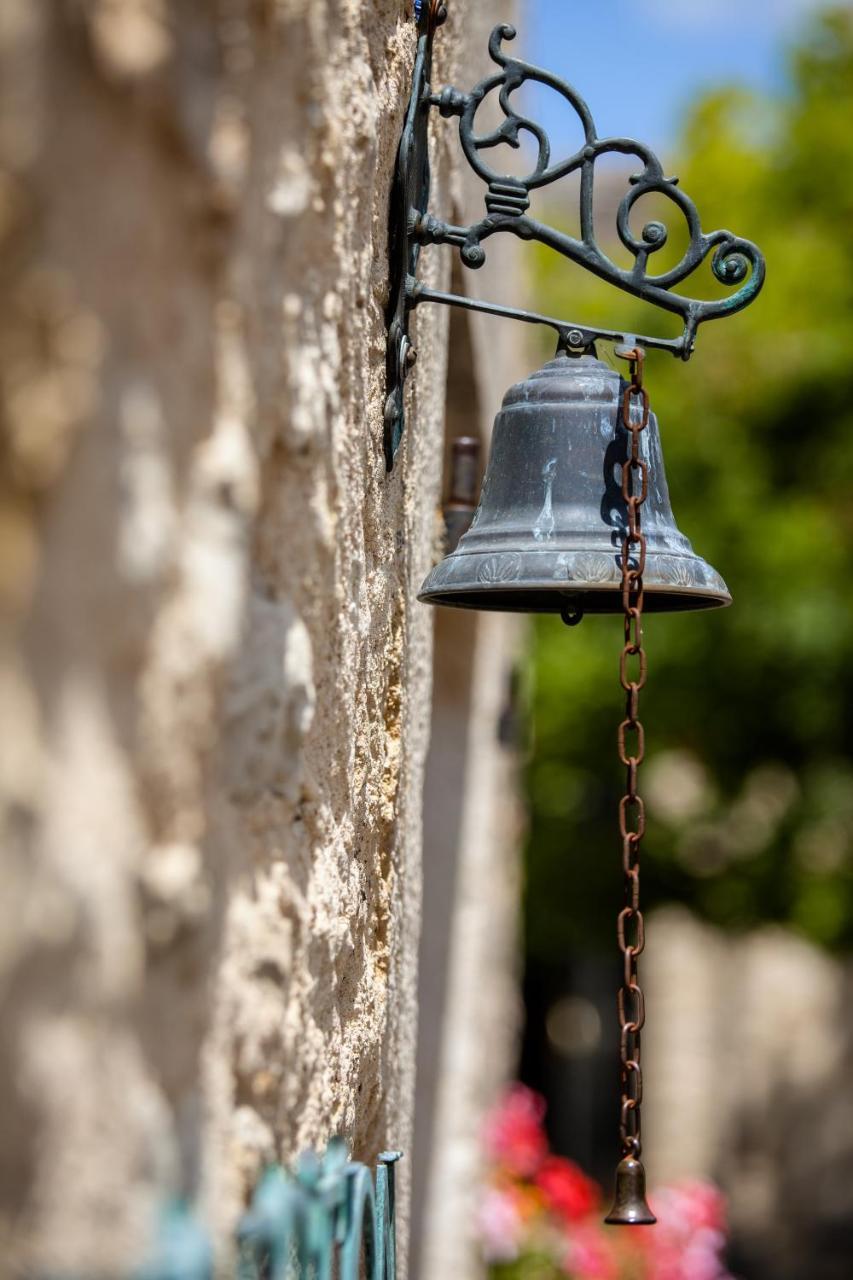 Le Hameau De Barboron Hotel Savigny les Beaune Bagian luar foto